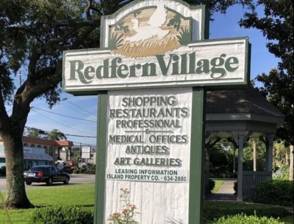 red fern village shopping sign