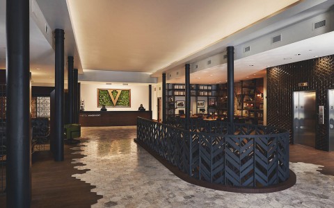 hotel vandivort lobby with lobby desk
