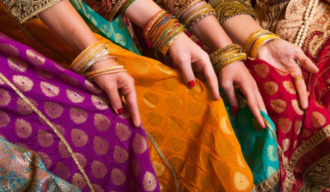 bollywood dancers