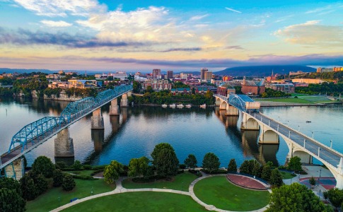 Views of the Market Street Bridge in Chattanooga during sunset