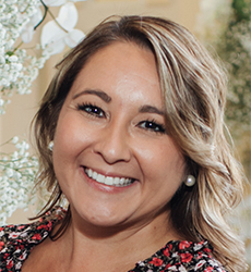 Solera Smith, Wedding Specialist