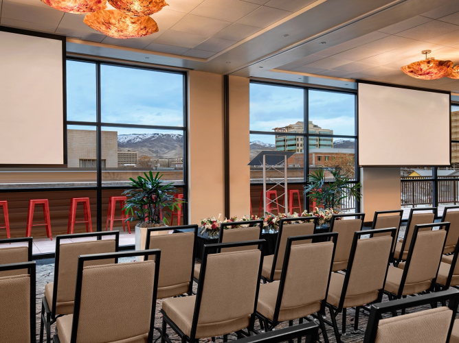 meeting space set up auditorium style