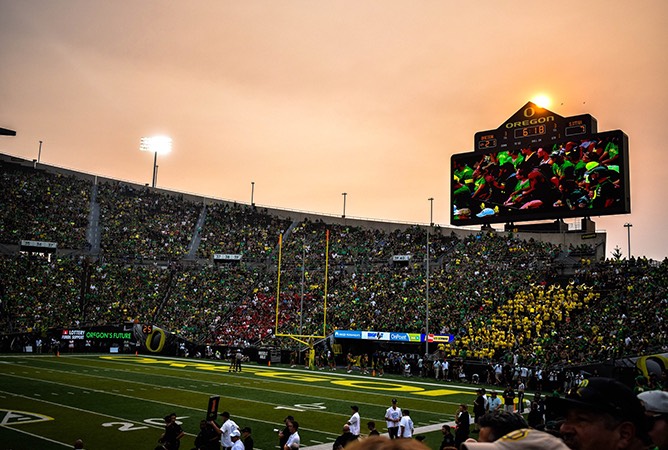 university of orgeon football stadium