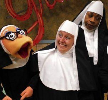 The Play’s the Thing at Playhouse 2000