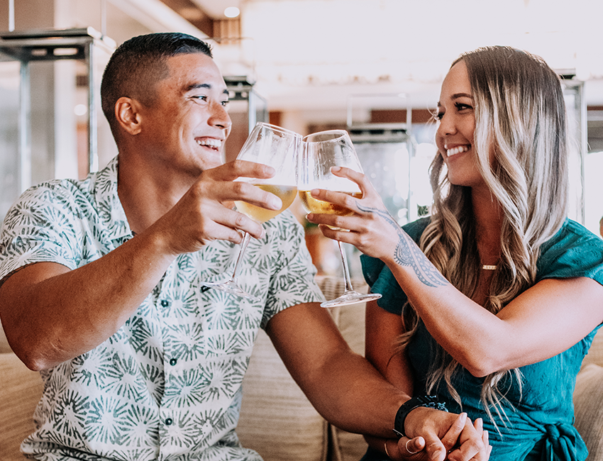 couple drinking at Red Salt