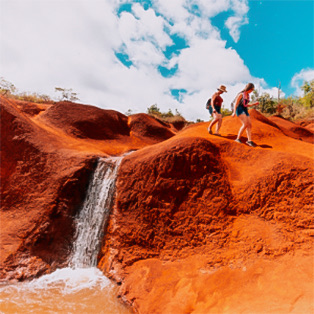 Vibrant red dirt canyon