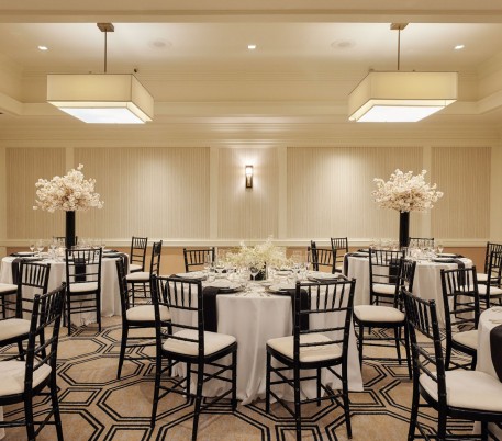 george washington room at the lafayette park hotel with table setup for a wedding