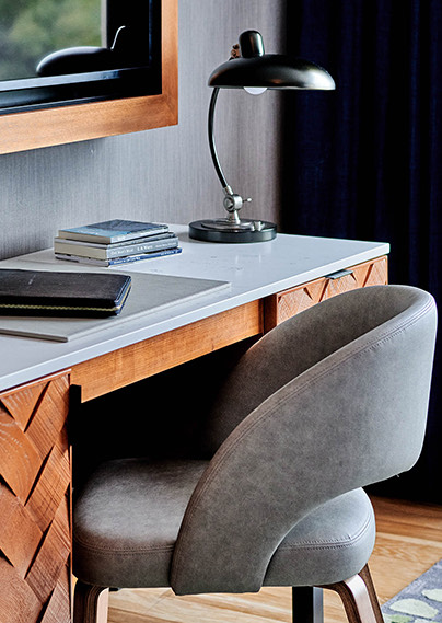 cby desk detail 220950 2160 lr