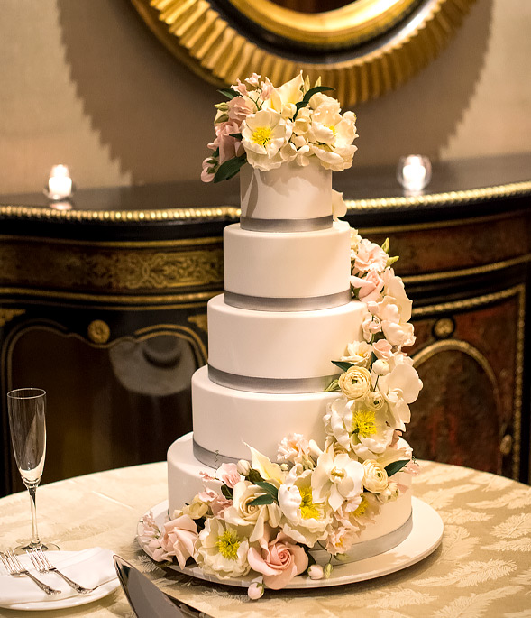 beautiful wedding cake made by cakes by ron