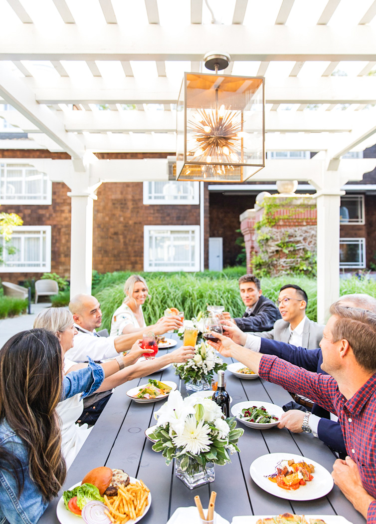 Menlo Park Restaurants Official site Menlo Tavern