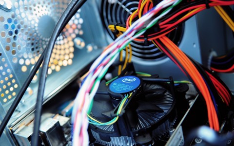 inner workings of a computer motherboard