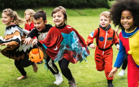 kids in halloween costumes