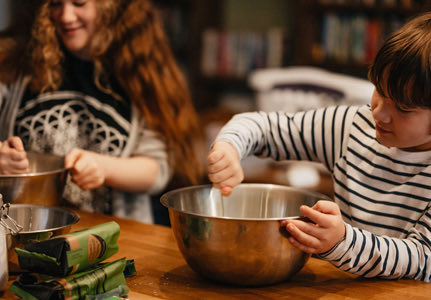 kids using mixing bowls