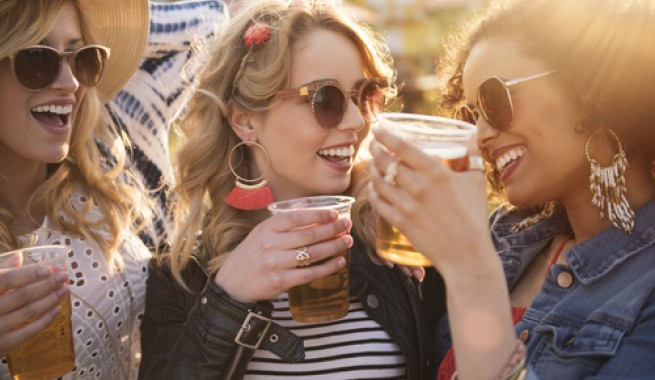 girls drinking beer at the party