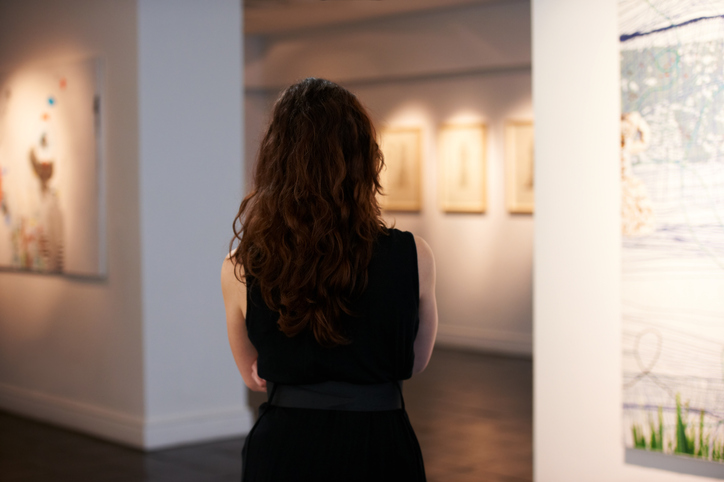 woman in art gallery