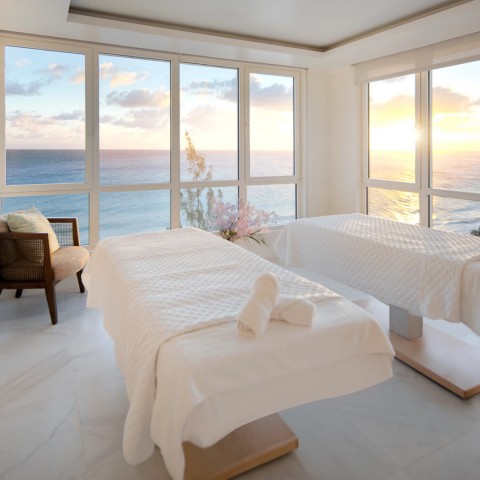 2 massage tables overlooking ocean