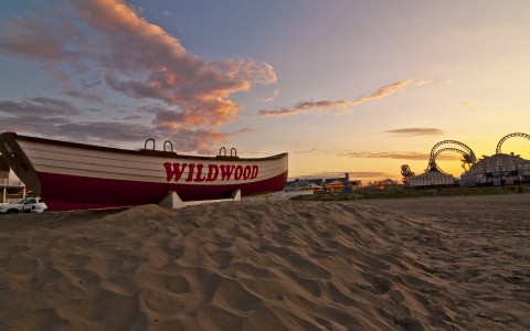 a large boat that says wildwood in red
