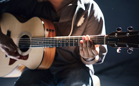 Live music at Yellowfin Bar & Kitchen