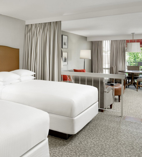 Le Parc Suite Hotel