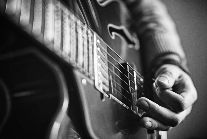 blackandwhiteguitar