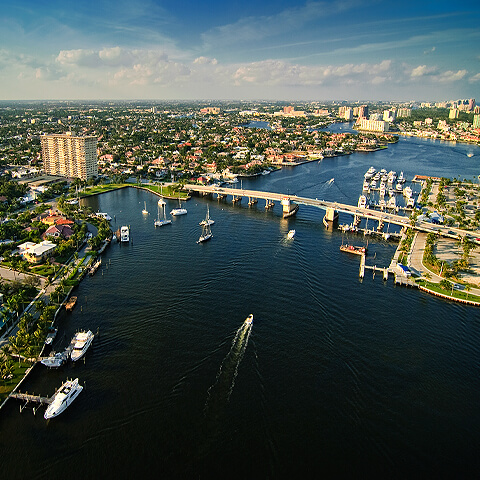 aerial view of the intracoastal waterway in fort lauderdale florida