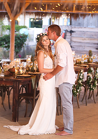 Enjoy The Perfect Wedding Day In St Pete Beach At The Post Card Inn