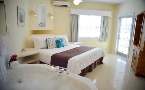 Room Thumbnail 3