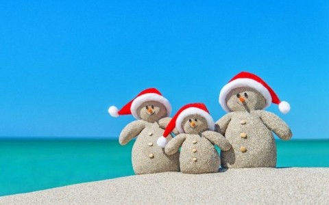 Dreaming of a White Sand Christmas