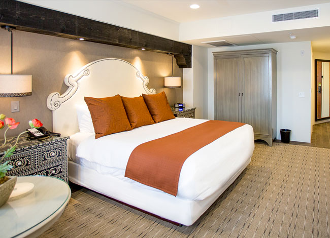 king suite summer getaway accomodations