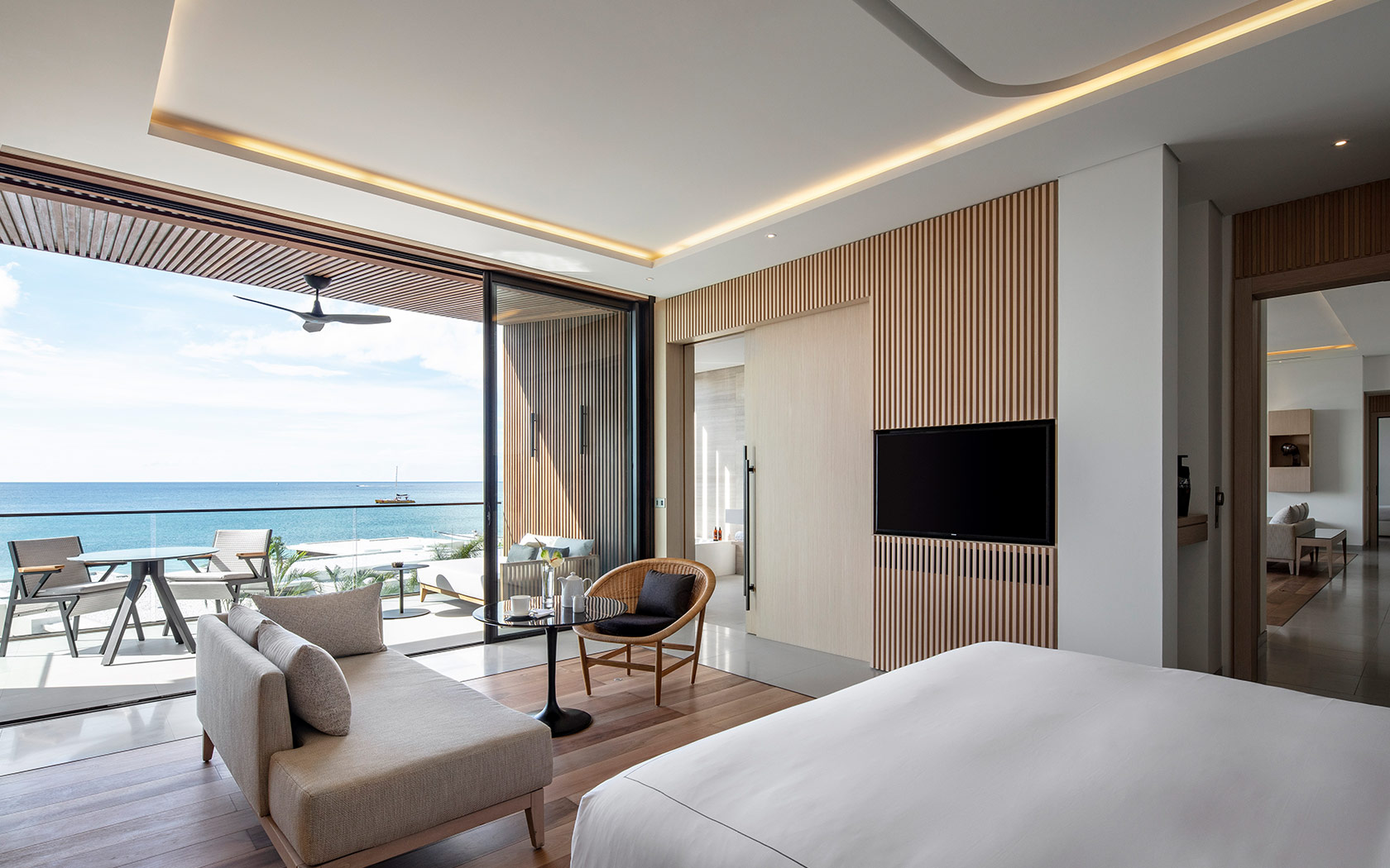 image Ocean View One-Bedroom Penthouse Suite 2 