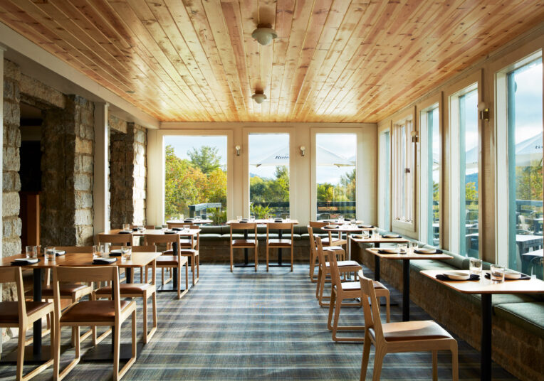 restaurants tables set up