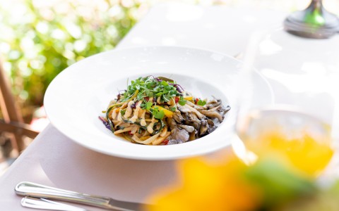 maitake mushroom pad ty on plate 