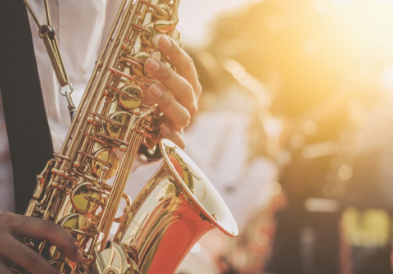 man playing the saxophone