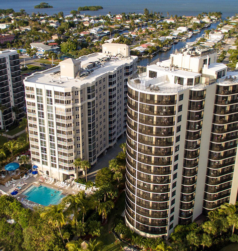 aerial view of gullwing and pointe estero hotels