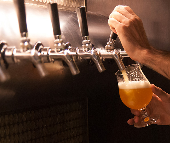 Serving draft beer