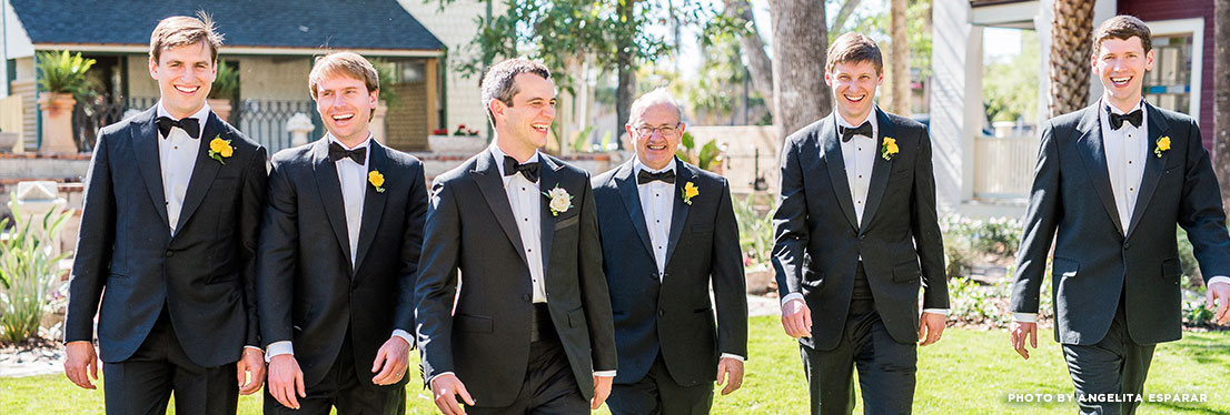 groom and groomsmen