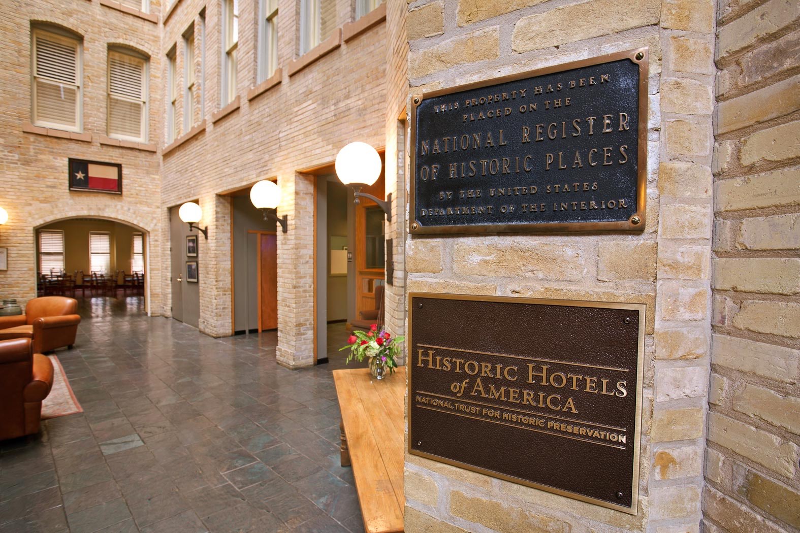 Historic Hotels In San Antonio View Photos The Crockett
