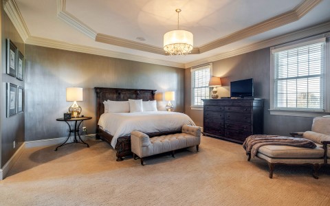 Internal view of a large bedroom with luxury decoration