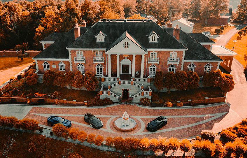 The Bluegrass Palace: Kentucky’s Majestic Dream Estate  The Farm