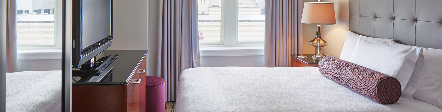 Georgian Terrace Standard Room with window