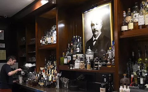 10 must try Tennessee bars Image