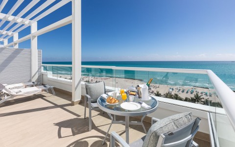 patio table facing ocean