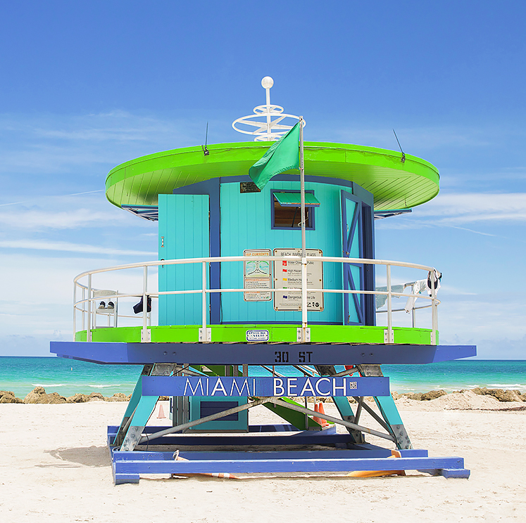 lifeguard beach tower