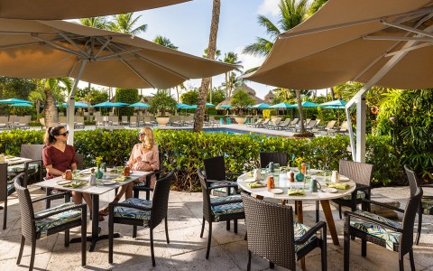 outside dining by the pool