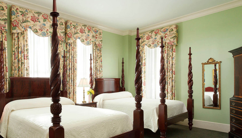 Savannah GA Hotels Official site The Planters Inn