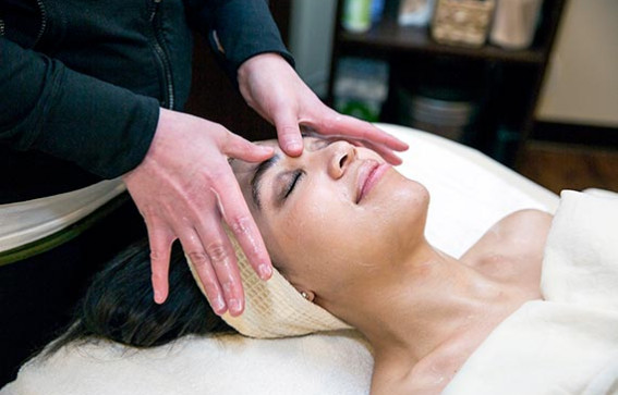 woman getting a facial 1