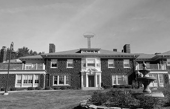 TraditionsattheGlen resort BW Header