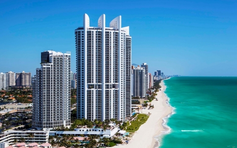 The Best Offers On Hotel Rooms Suites In Miami Trump Save 20 Off Room Dining And Spa