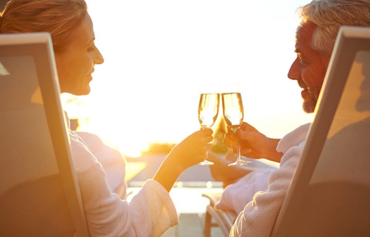 Couple drinking wine
