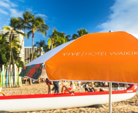 Vive Waikiki Umbrella on beach
